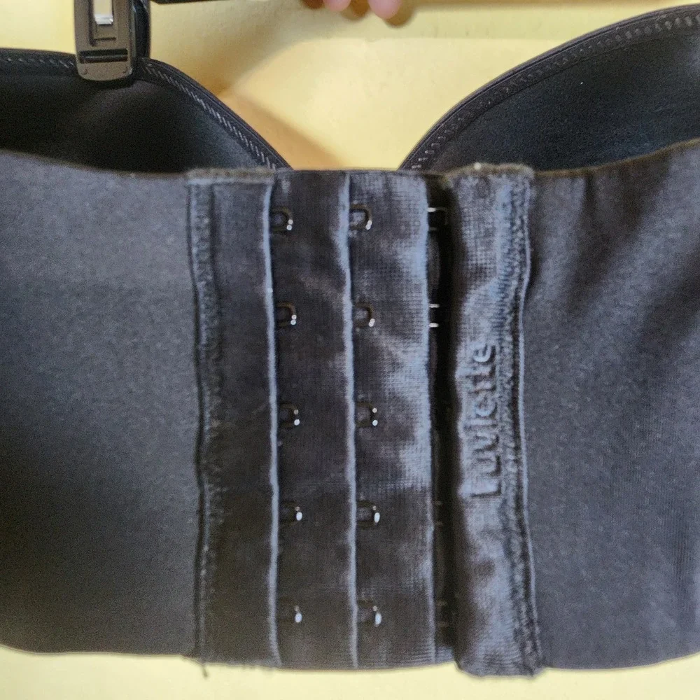 Luvlette strapless pushup t-shirt  Bra 90G (40G) LIGHTLY PADDED CUPS ‎ casual